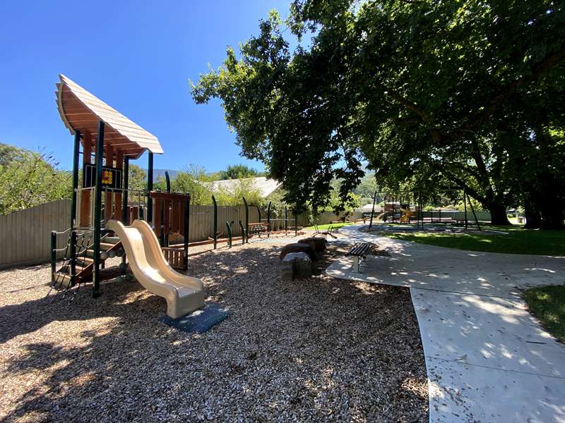 McKenzie King Drive Playground, Millgrove