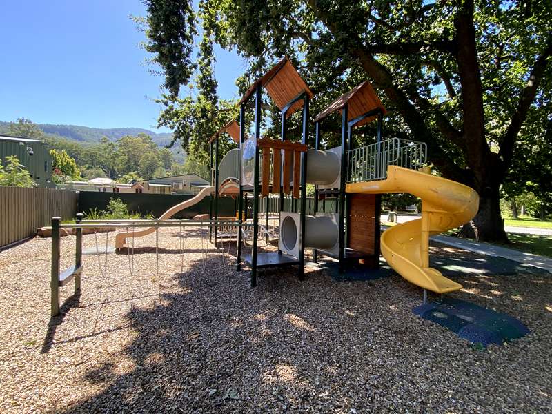 McKenzie King Drive Playground, Millgrove