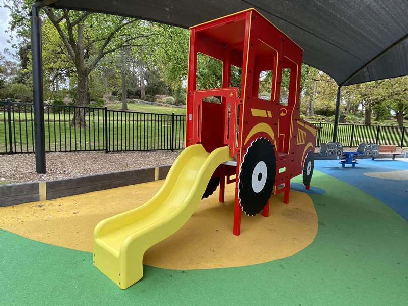 Alexandra Gardens Playground, Vincent Street, Ararat