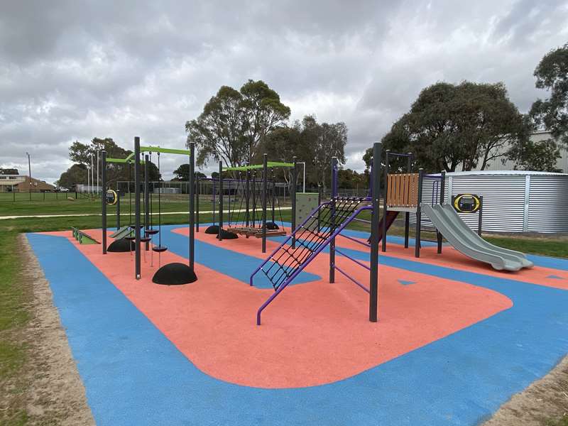 Ararat - Gordon Street Reserve Ninja Warrior Course