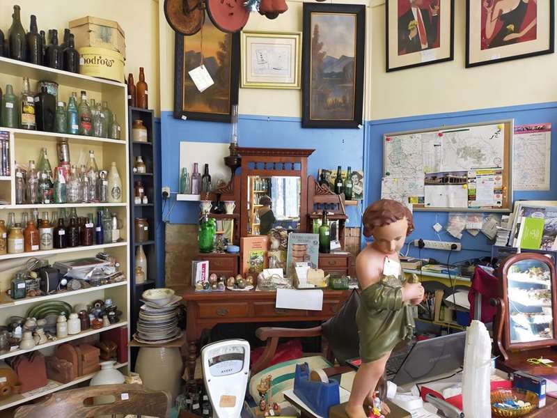 Avoca Antique Bottles & Collectables 