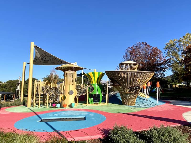 Baanh ba Djila Playground, Utah Place North, Eildon