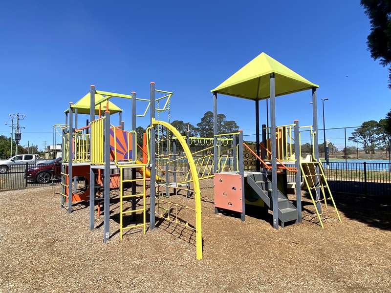 Ballan Recreational Reserve Playground, Cowie Street, Ballan