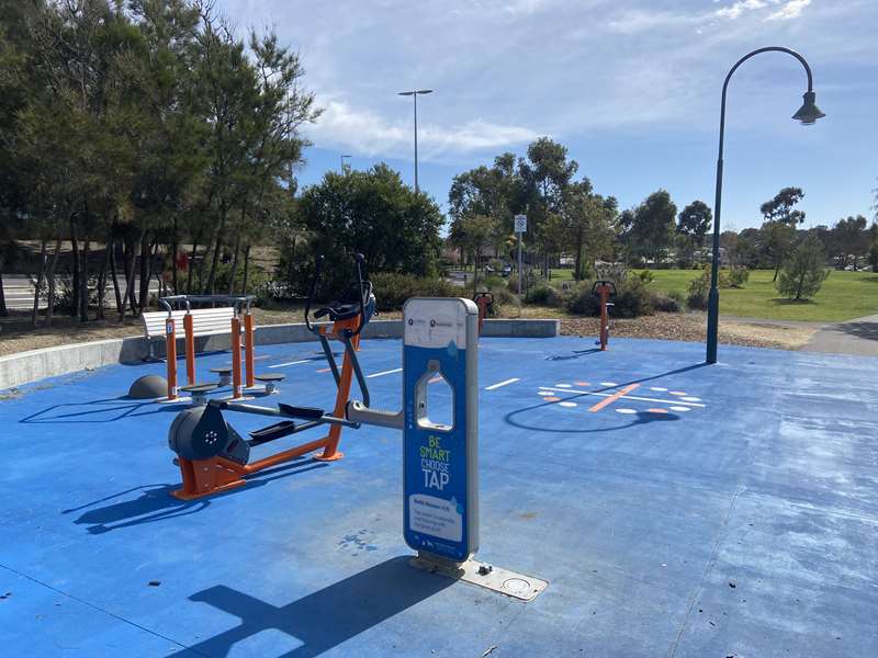 Eaglehawk - Lake Neangar Outdoor Gym