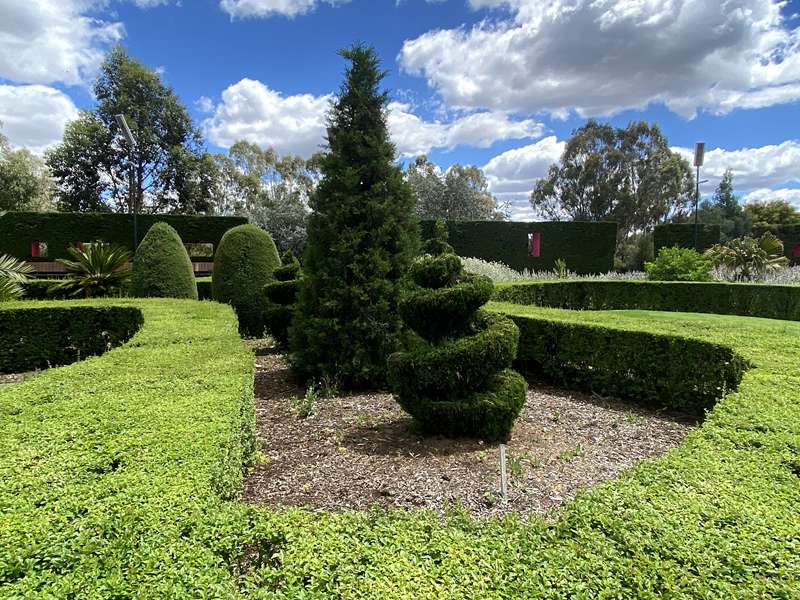 Bendigo Botanic Gardens (White Hills)