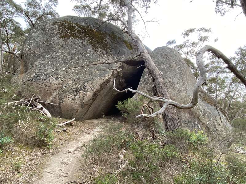 Buangor - Lar-ne-jeering Aboriginal Rock Art