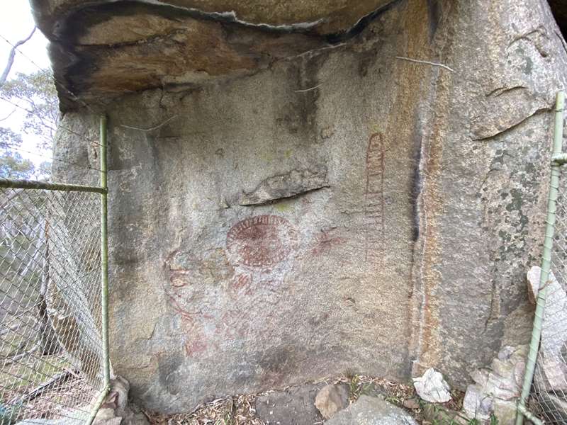 Buangor - Lar-ne-jeering Aboriginal Rock Art