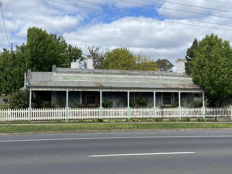 Campbells Creek 19th Century Main Road Heritage Buildings Walk