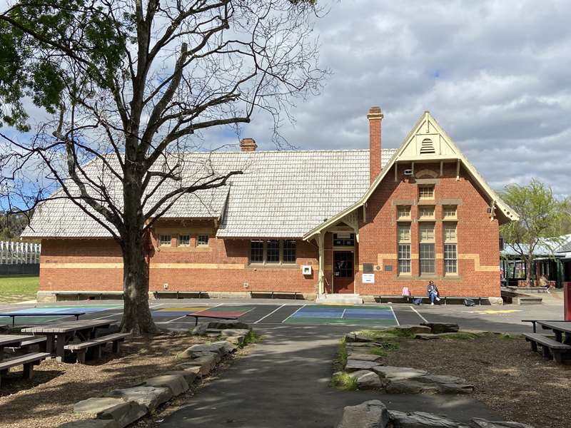 Campbells Creek 19th Century Main Road Heritage Buildings Walk