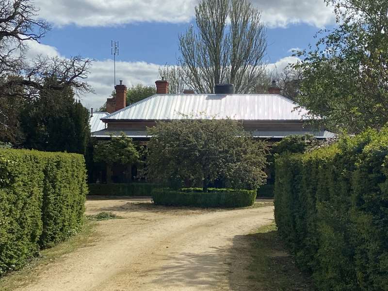 Campbells Creek 19th Century Main Road Heritage Buildings Walk