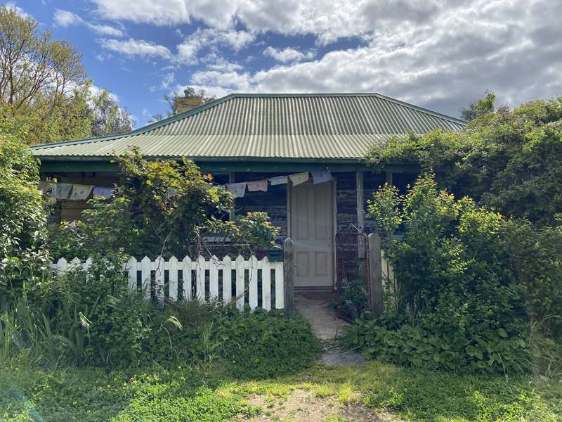 Campbells Creek 19th Century Main Road Heritage Buildings Walk