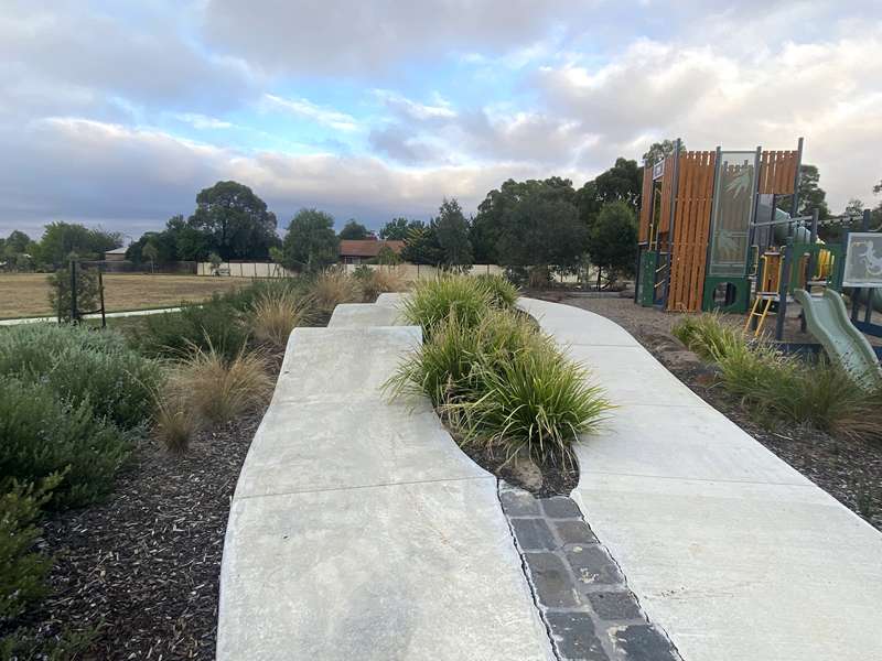 Centenary Park Playground, Lagarna Drive, Kurunjang