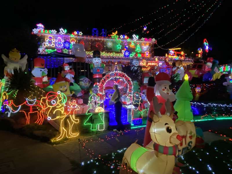 Christmas Lights (11 Rawdon Court, Boronia)