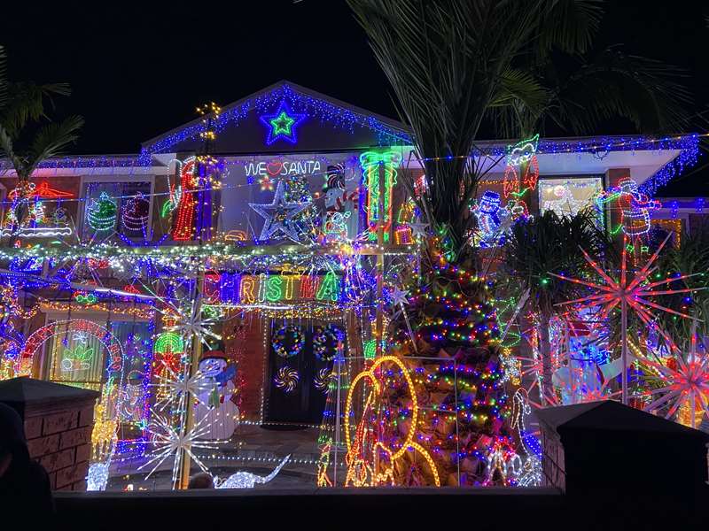 Christmas Lights (59 Viney Street, Clarinda)