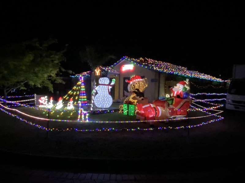 Christmas Lights (Vaughan Court & Stanton Court, Pakenham)