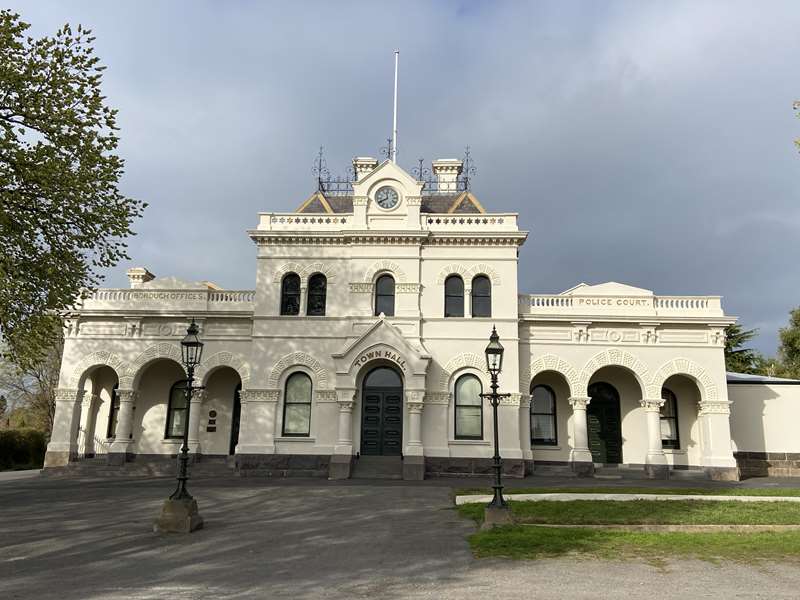 Clunes Creek Walk