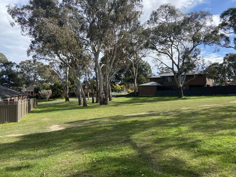 Coleen Street Reserve Dog Off Leash Area (Macleod)