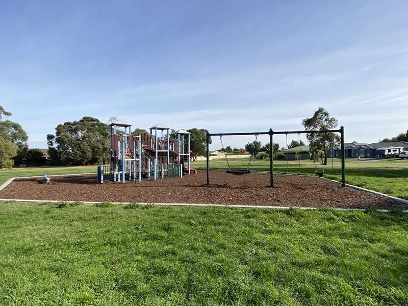 Cuthberts Road Reserve Playground, Parkview Drive, Alfredton