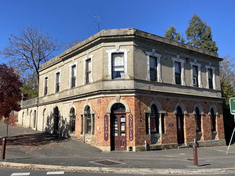 A Walk Through Daylesford's History