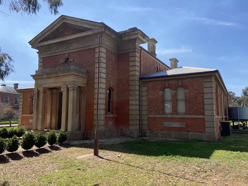 Guide to Some of Dunolly's Historic Buildings