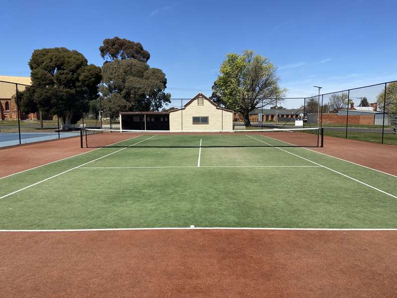 Dunolly Free Public Tennis Court