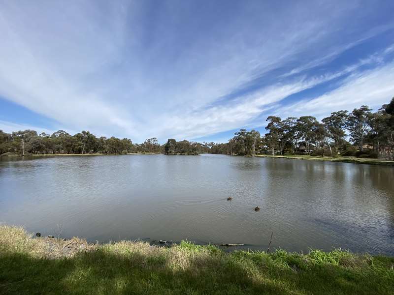 Eaglehawk - Lake Neangar & Lake Tom Thumb