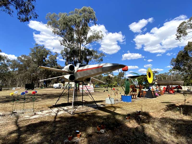 Eaglehawk Garden Sculptures