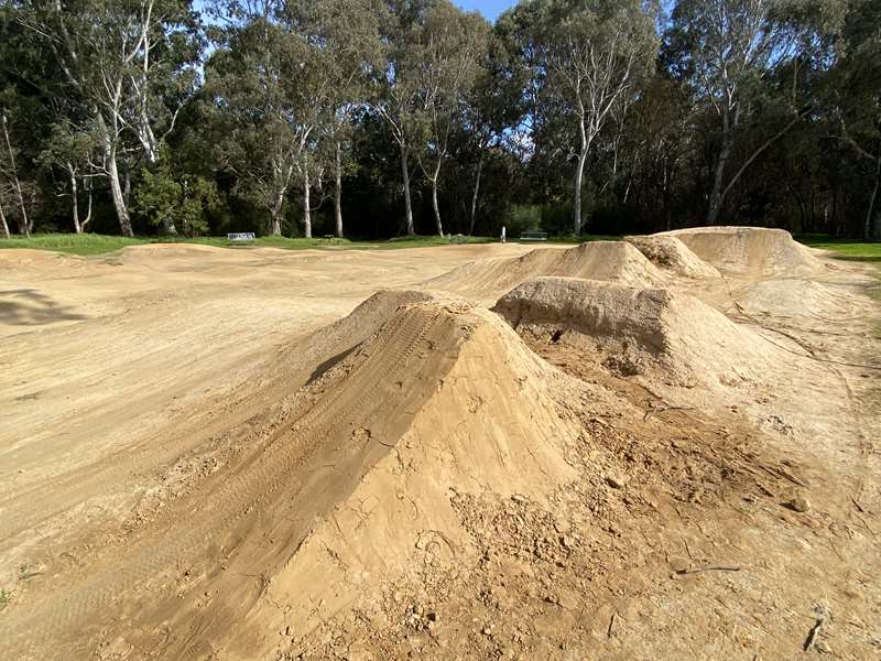 Eaglemont Dirt Jumps (Ivanhoe East)