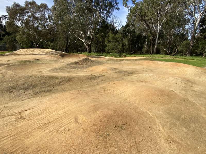 Eaglemont Dirt Jumps (Ivanhoe East)