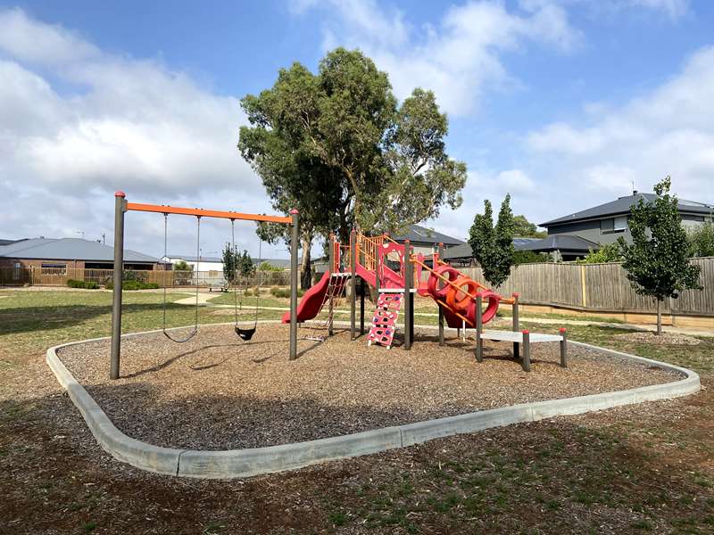 Essence Park Playground, Parkside Avenue, Maddingley