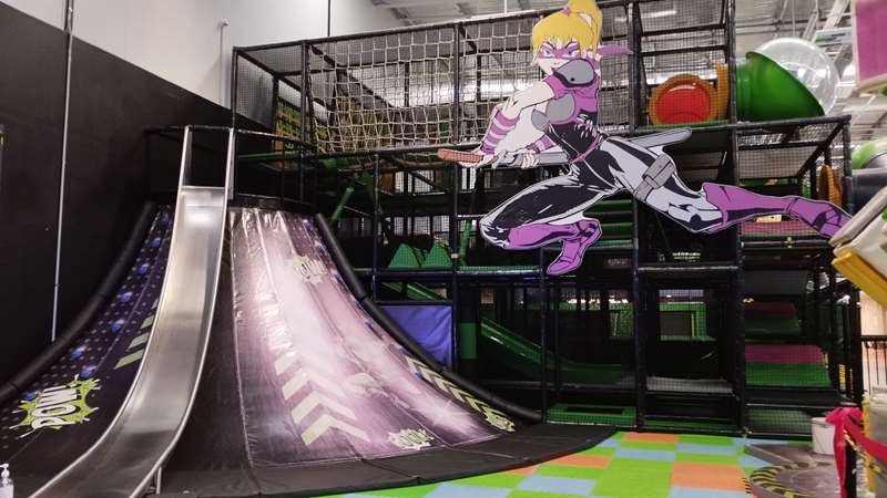 Flip Out Trampoline Arena (Box Hill South)