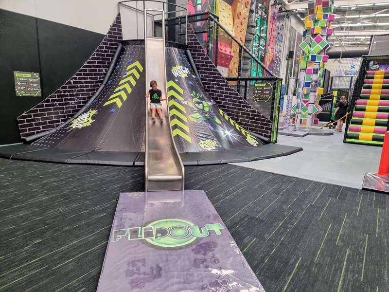 Flip Out Trampoline Arena (Braybrook)