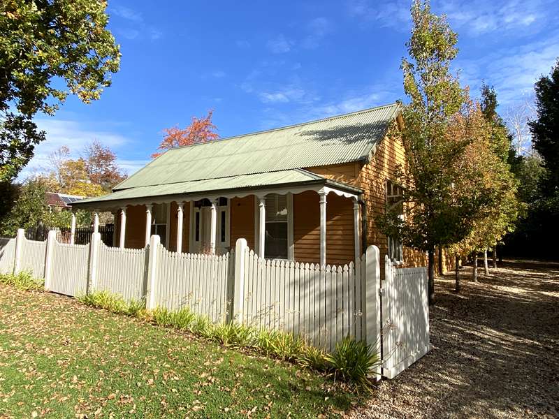 Say G'day to a Ghost in Glenlyon