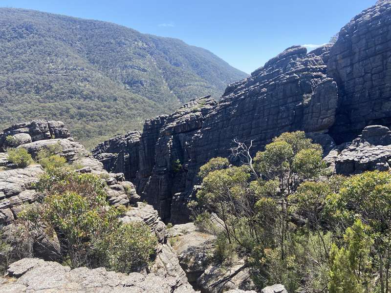 Halls Gap - The Pinnacle Walk