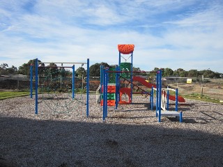 Harold Reid Reserve Playground, Olstead Drive, Baxter Mornington ...