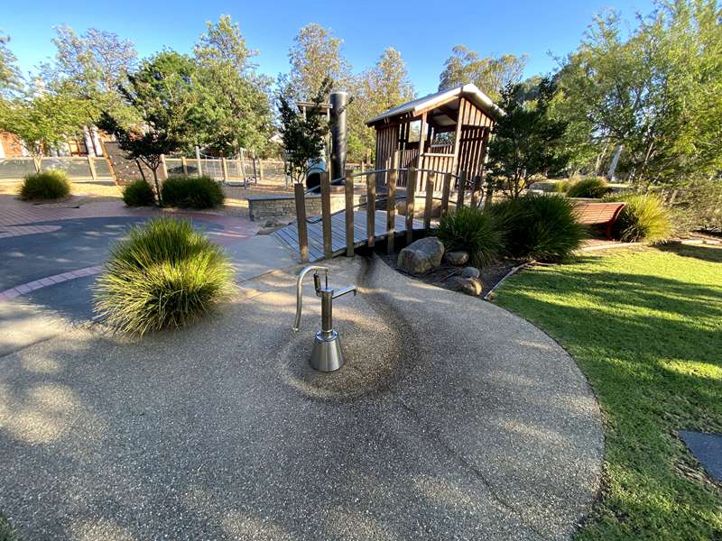 Hopwood Gardens Playground, High Street, Echuca