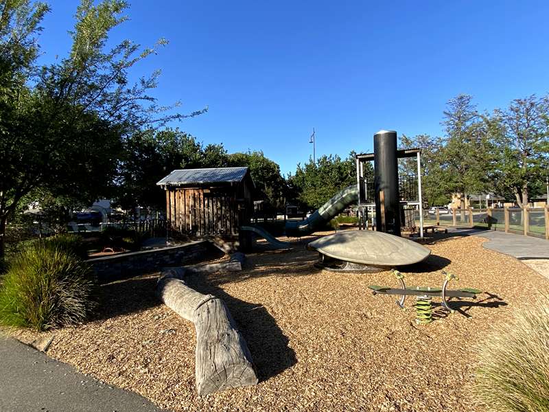 Hopwood Gardens Playground, High Street, Echuca