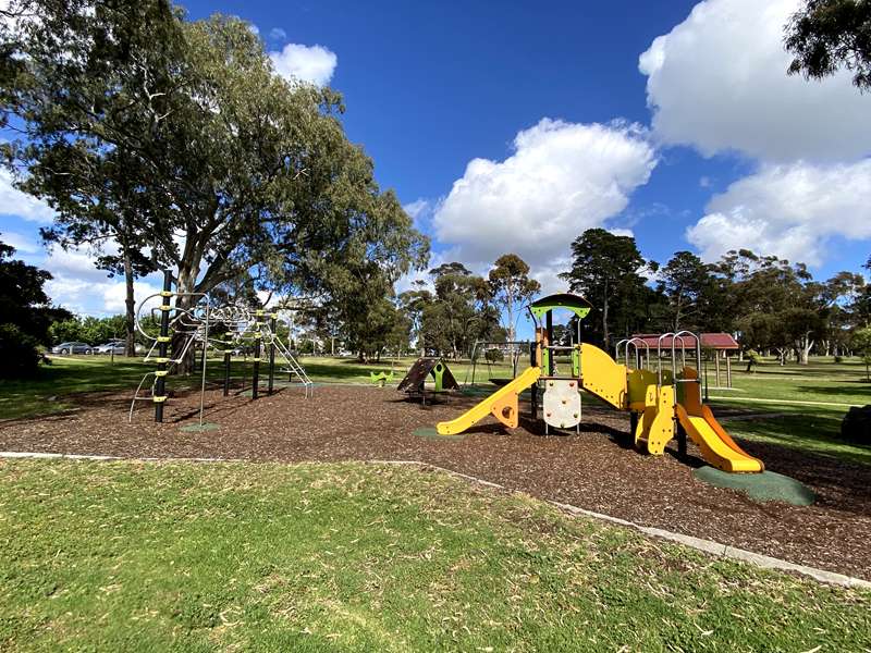Howard Glover Reserve Playground, Holt Road, Geelong East