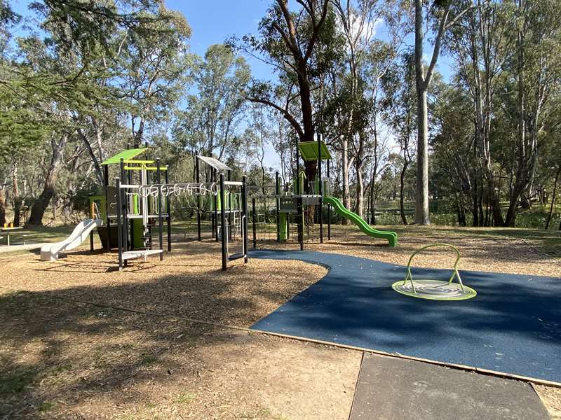 Jaycee Island Playground, Fawckner Drive, Benalla