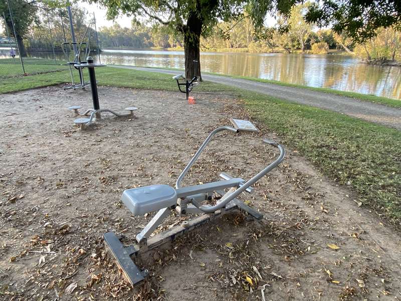 Lake Benalla Outdoor Gym Circuit