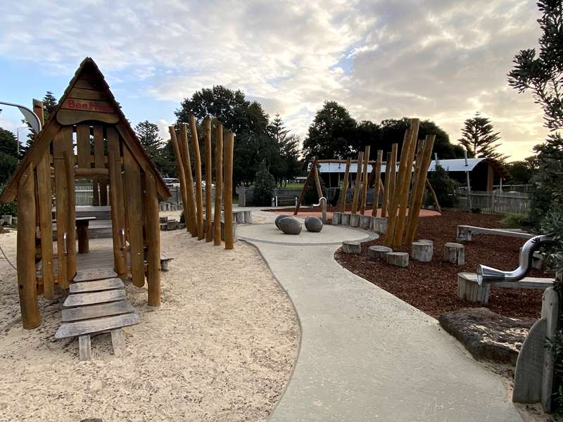 Lake Pertobe Adventure Playground, Pertobe Road, Warrnambool