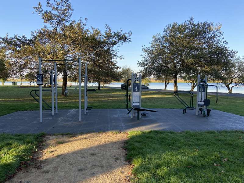 Lake Wendouree - Durham Point Outdoor Gym