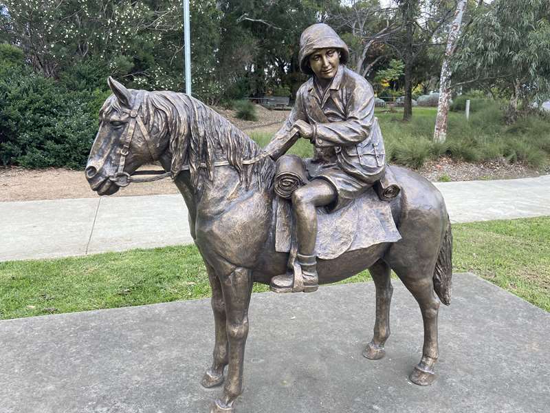 Leongatha Statues and Monuments