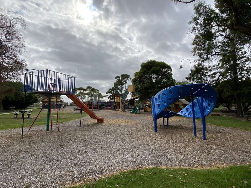 Lions Park Playground, Cnr Mitchells Road and Waterloo Road, Moe