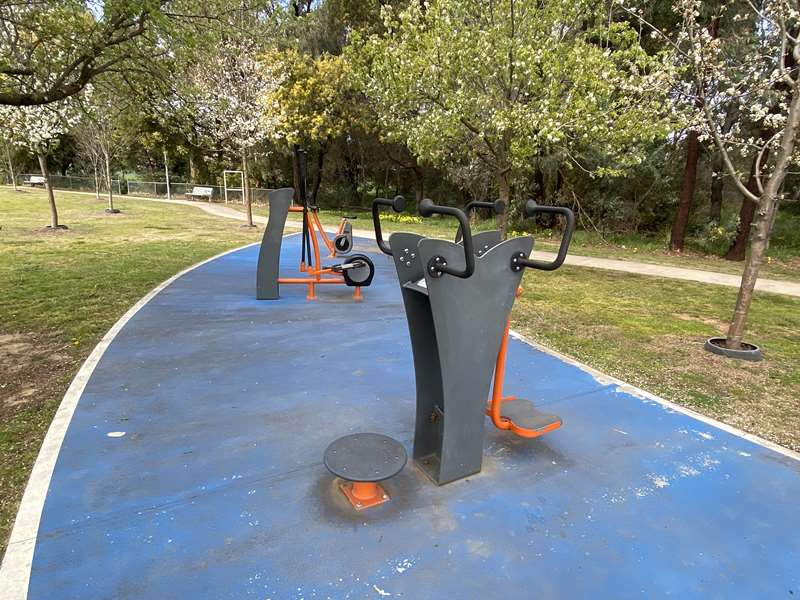 Long Gully Splash Park Outdoor Gym