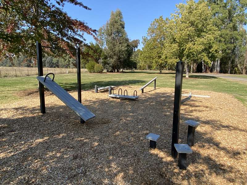 Mansfield Botanic Park Outdoor Gym