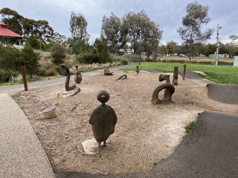 Maribyrnong River Loop Walk (Aberfeldie)