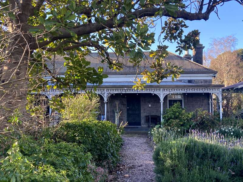 Mortlake Bluestone Heritage Walk