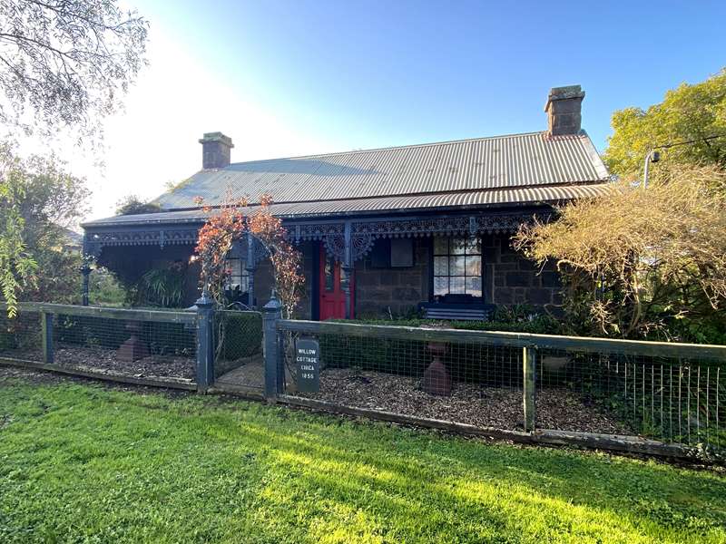 Mortlake Bluestone Heritage Walk