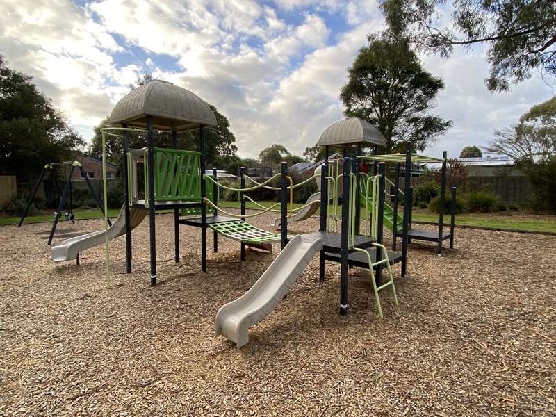 Newton Park Playground, Marion Court, Inverloch